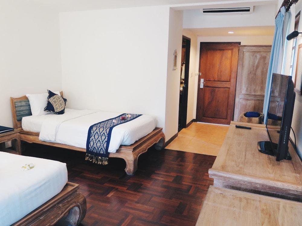 Chaweng Blue Lagoon Hotel Buitenkant foto