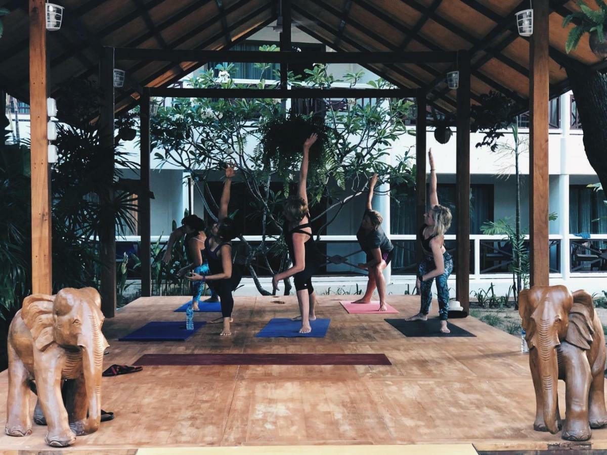 Chaweng Blue Lagoon Hotel Buitenkant foto